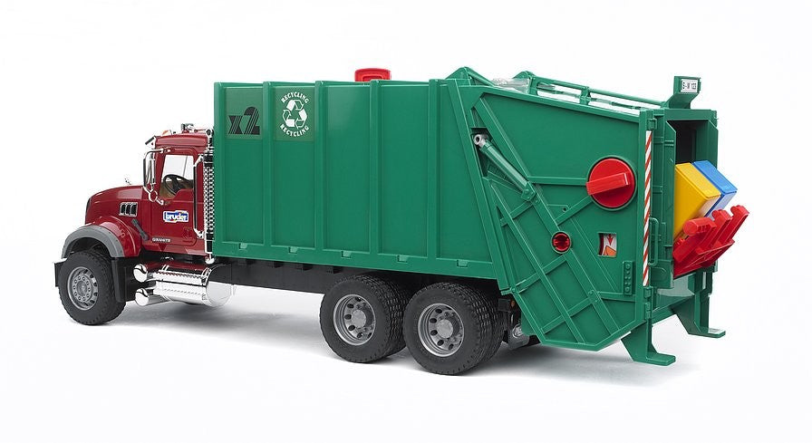 Bruder 02812 Mack Granite Garbage Truck