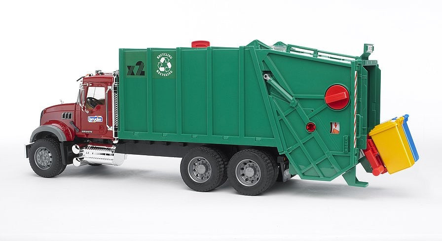 Bruder 02812 Mack Granite Garbage Truck